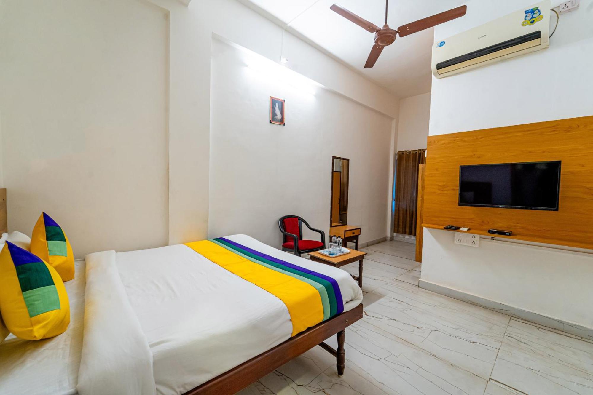 Itsy Hotels Mansi Nashik Exterior foto
