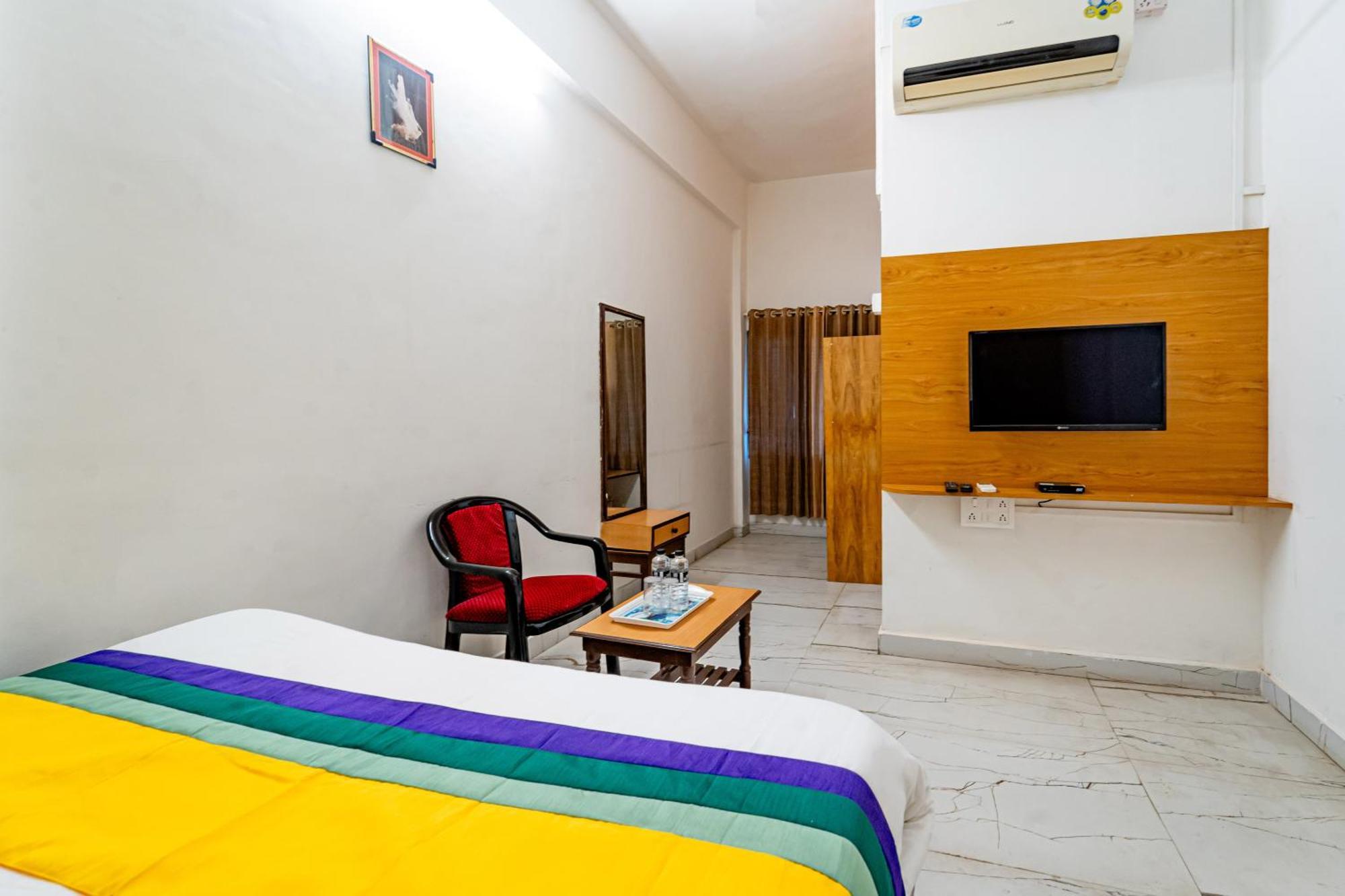 Itsy Hotels Mansi Nashik Exterior foto